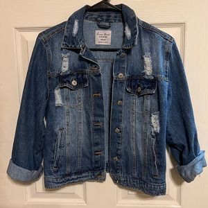 Distressed Jean jacket super cute